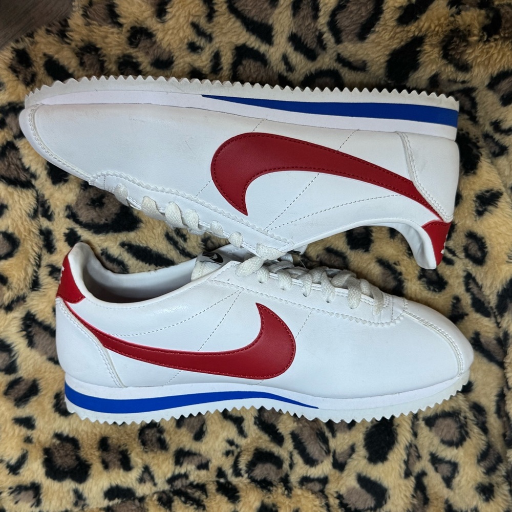 Nike Cortez women’s size 8